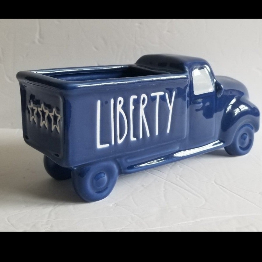 Rae Dunn Liberty ceramic pickup truck